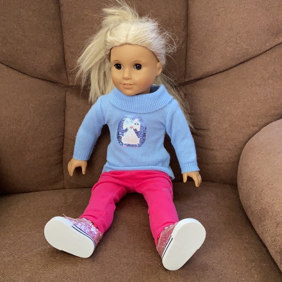 American Girl Doll Julie with Penguin Sequin Sweater Pink Pants & Sparkle shoes - Picture 11 of 11